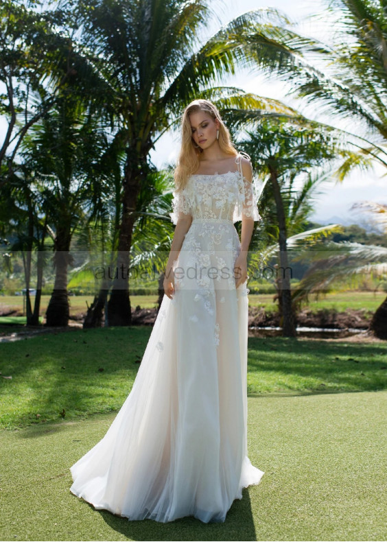 Tie Straps Ivory 3D Flowers Lace Tulle Wedding Dress Tie Straps Ivory 3D Flowers Lace Tulle Wedding Dress